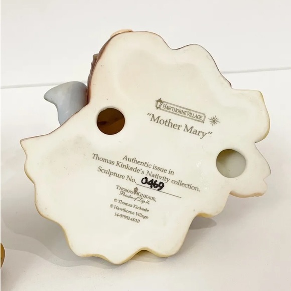 Thomas Kinkade Nativity Set - Picture 5 of 8